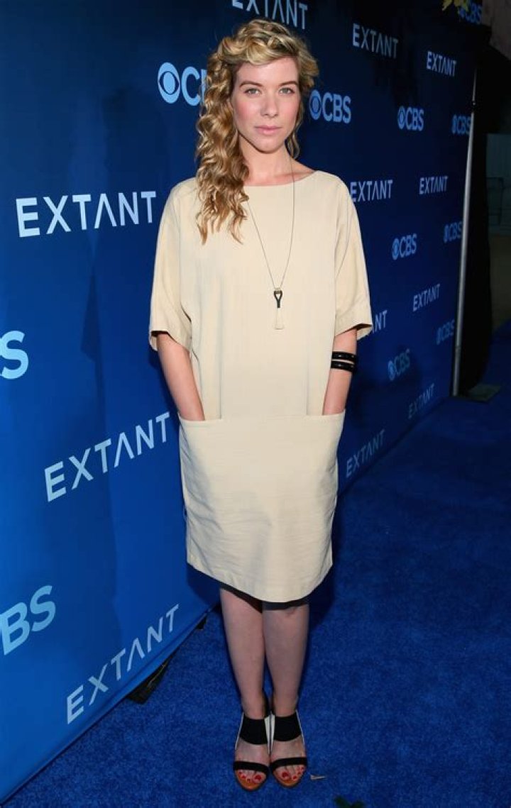 Leanne Tessa Net Worth, Age, Height, Bio, Birthday, Wiki!