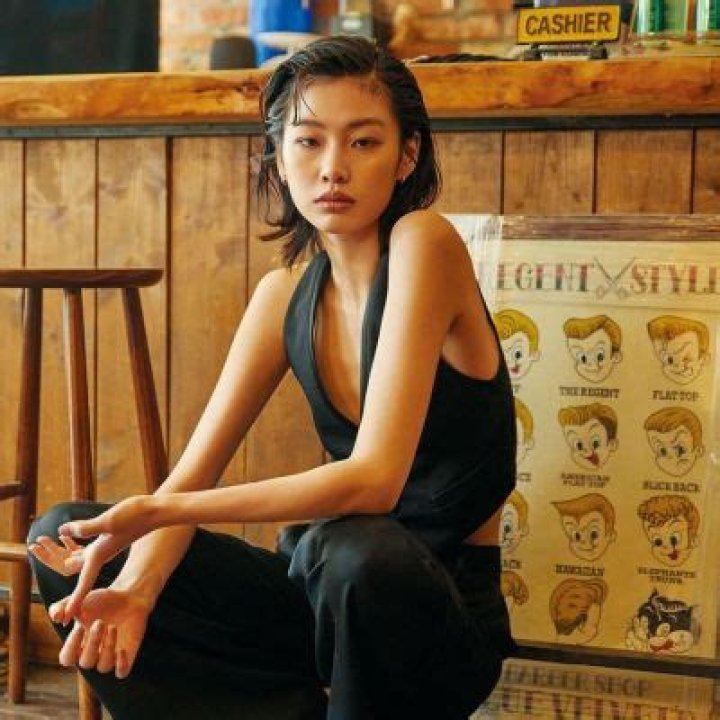 Lee Dong-hwi- Wiki, Bio, Age, Height, Net Worth, Girlfriend
