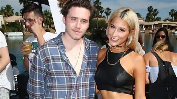 Lexy Panterra Biography: Age, Boyfriend, Wikipedia, Net Worth, Leggings, Songs, YouTube, Dating Alex Wassabi?