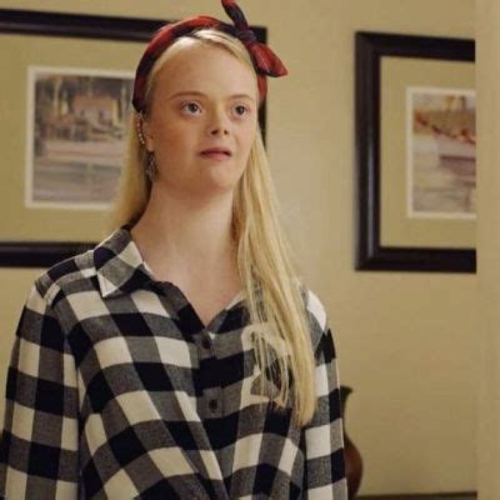 Lily D Moore – Net Worth, Age, Boyfriend, Ethnicity, Height, Career