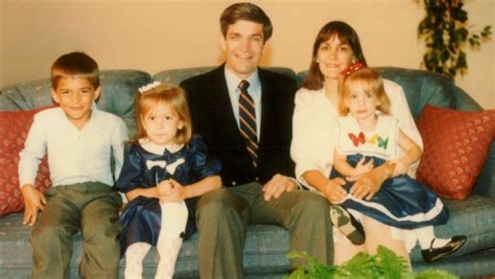 Linda McIngvale: Meet Mattress Mack Wife And Family