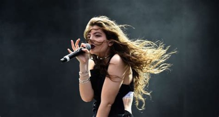 Lorde Gives An Album Update On Her Birthday