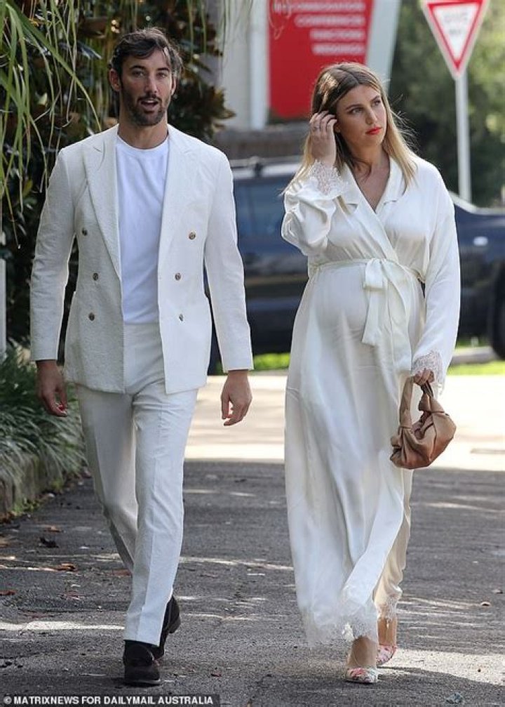 Lou Hay Wikipedia, Age, Height, Married, Husband, Jake O’Neil, Net Worth