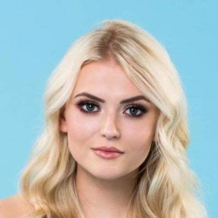 Lucy Fallon- Wiki, Age, Height, Net Worth, Boyfriend, Ethnicity
