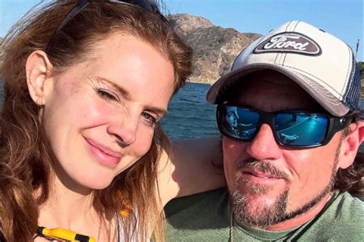 Luisito Rey’s Girlfriend: Who is Luisito Rey Dating?