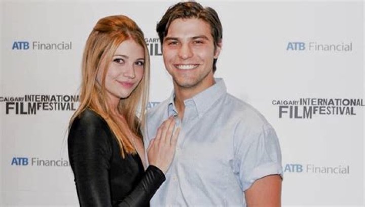 Luke Bilyk’s Girlfriend: Who is Luke Bilyk Dating?