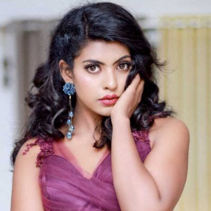 Madhuri Pawar- Wiki, Age, Ethnicity, Net Worth, Career, Boyfriend