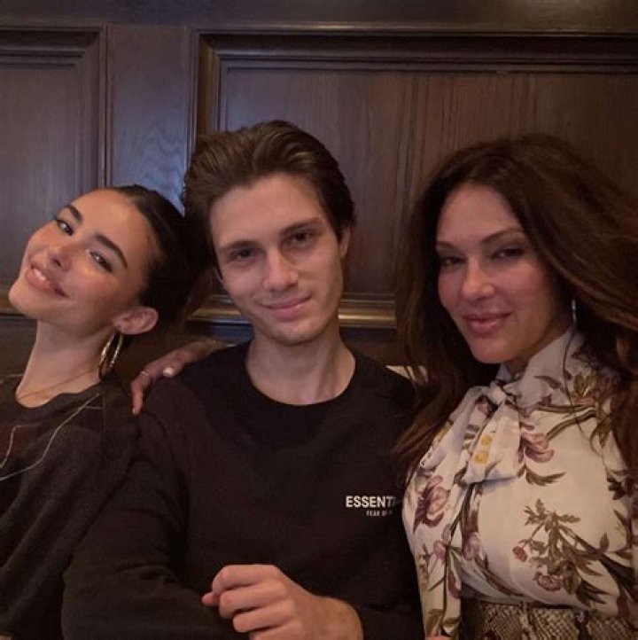 Madison Beer's Mother Tracie Beer Biography: Age, Siblings, Net Worth, Husband, Instagram, Twitter, Religion, Interior Design