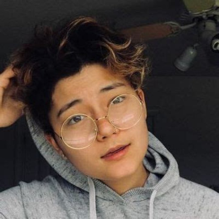 Maihua Lee- Age, Height, Net Worth, Relationship, Dating