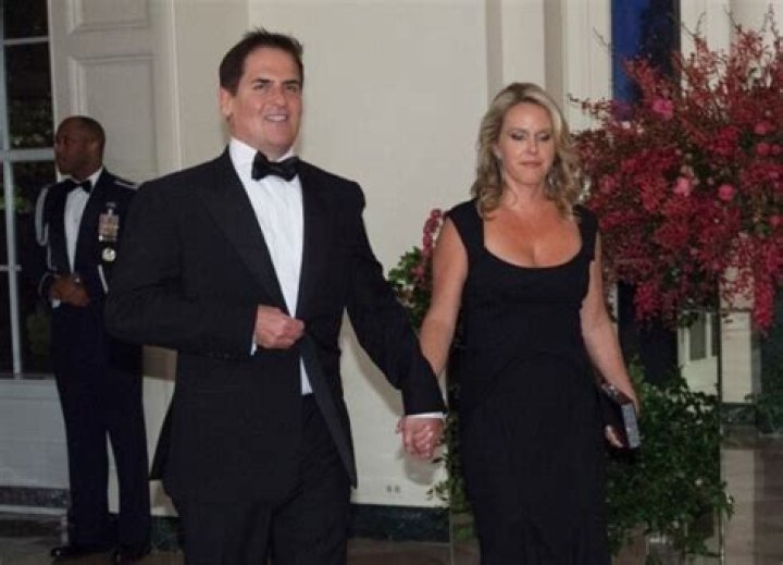 Mark Cuban's wife Tiffany Stewart Biography: Net Worth, Birthday, Instagram, Age, Wikipedia, Spouse, Wedding, Children