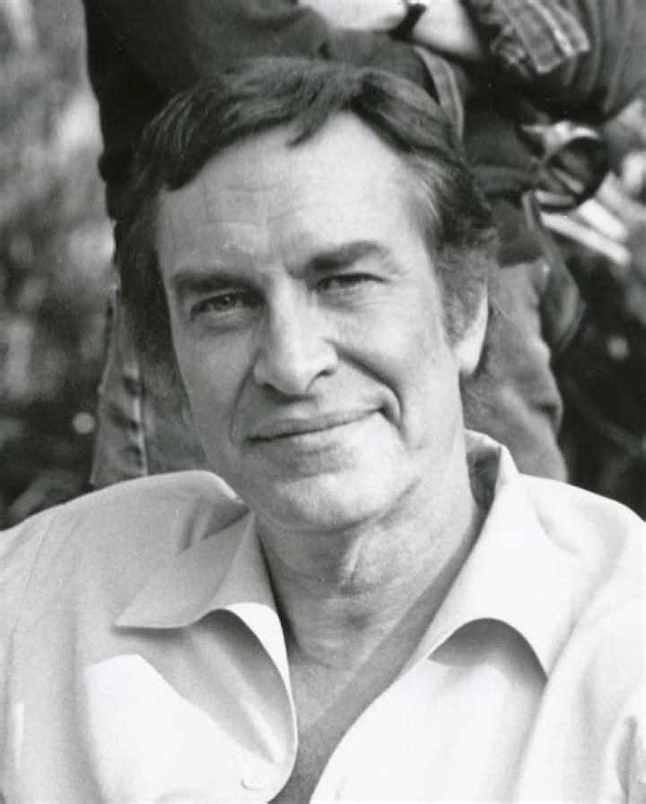 Martin Landau Net Worth, Age, Height, Bio, Birthday, Wiki!
