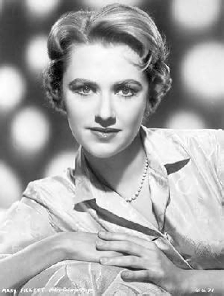 Mary Fickett - Net Worth, Age, Height, Birthday, Bio, Wiki!