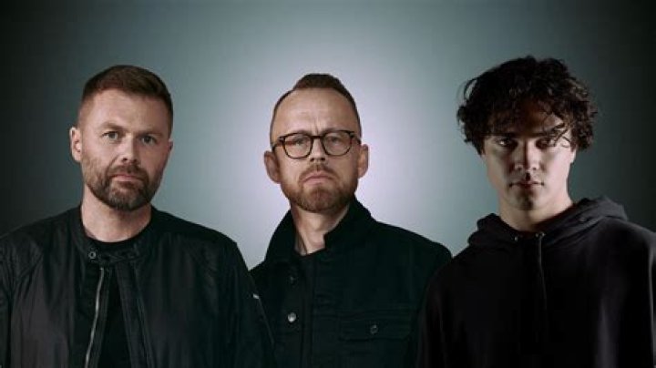 Mason Ashley Releases Brand New Single "You Should Know"