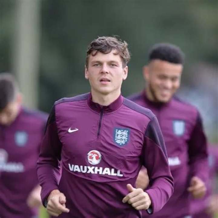 Matt 'Kamakaze' Robinson Biography: Songs, Age, Net Worth, Club, Wikipedia, Wife, Pictures