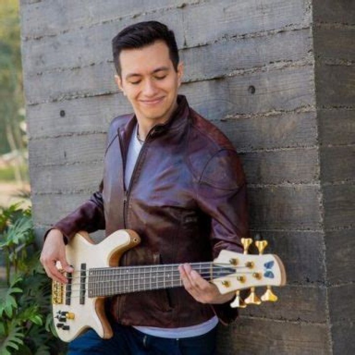Mauricio Morales drops the contemporary jazz-inspired single "Tower In The Sky" and a tense adventure animation music video