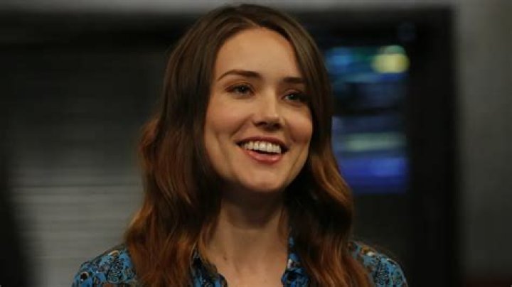 Megan Boone Biography: Net Worth, Instagram, Age, Height, Husband, Family, Wikipedia, News, Child, Blacklist, Movies