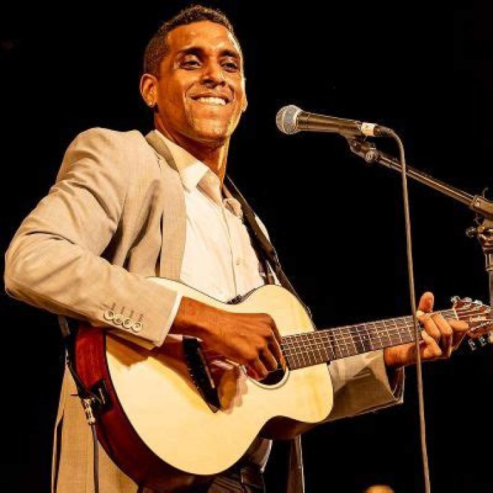 Mikaben- Wiki, Age, Height, Girlfriend, Net Worth, Ethnicity