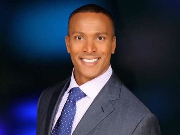 Mike Woods - Net Worth, Age, Height, Birthday, Bio, Wiki!