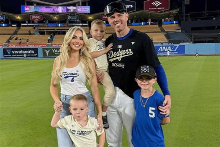 MLB: Meet Freddie Freeman Dad Fred And Mom Rosemary -Meet Him On Instagram