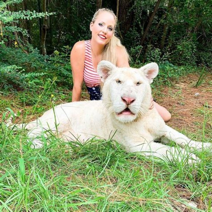 Moksha Bybee - Net Worth, Age, Height, Birthday, Bio, Wiki!