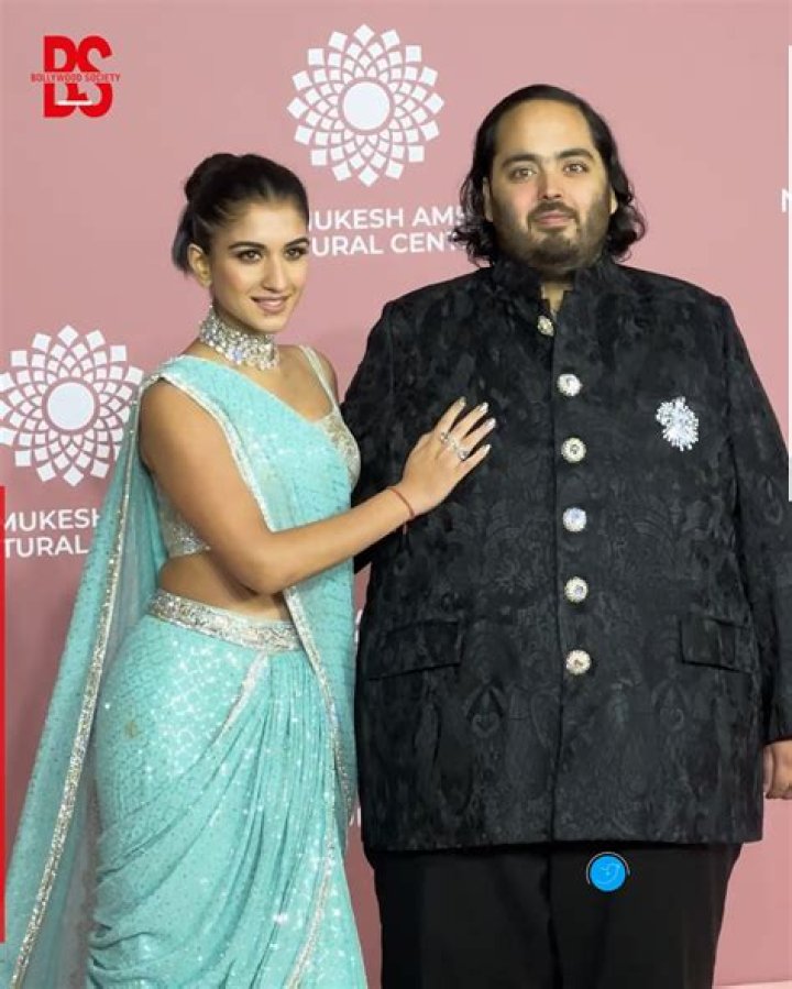 Mukesh Ambani’s Wife: Who is Mukesh Ambani Dating?