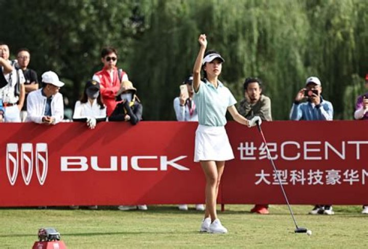 Muni He Net Worth, Age, Height, Bio, Birthday, Wiki!