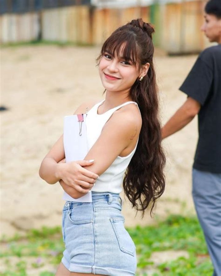Natalia Álvarez Net Worth, Age, Height, Bio, Birthday, Wiki!