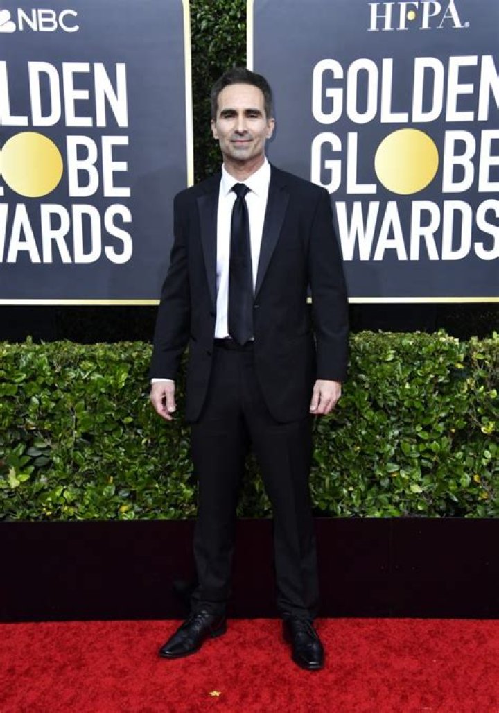 Néstor Carbonell Net Worth: How rich is Néstor Carbonell?