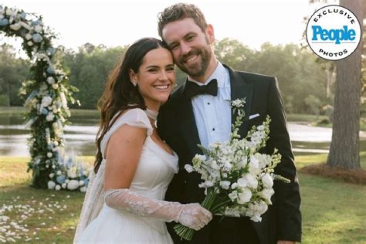 Nick Viall’s Girlfriend: Who is Nick Viall Dating?