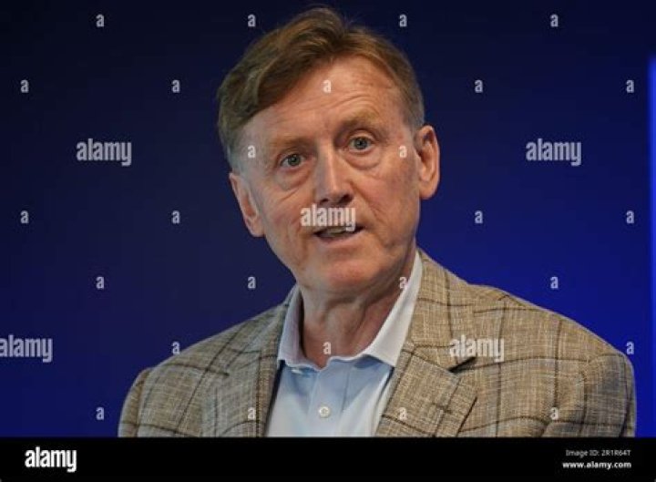 Nicolas Roche - Net Worth, Age, Height, Birthday, Bio, Wiki!