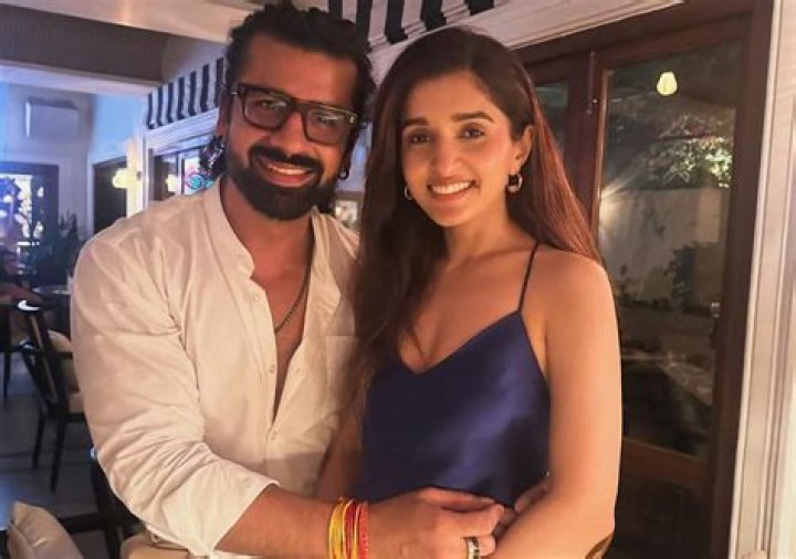 Nidhi Singh’s Boyfriend: Who is Nidhi Singh Dating?