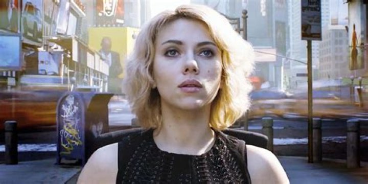 Nina Lussi Net Worth, Age, Height, Bio, Birthday, Wiki!