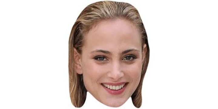 Nora Arnezeder Biography: Age, Songs, Net Worth, Height, Movies, Instagram, Boyfriend, Husband, Wiki, Pictures