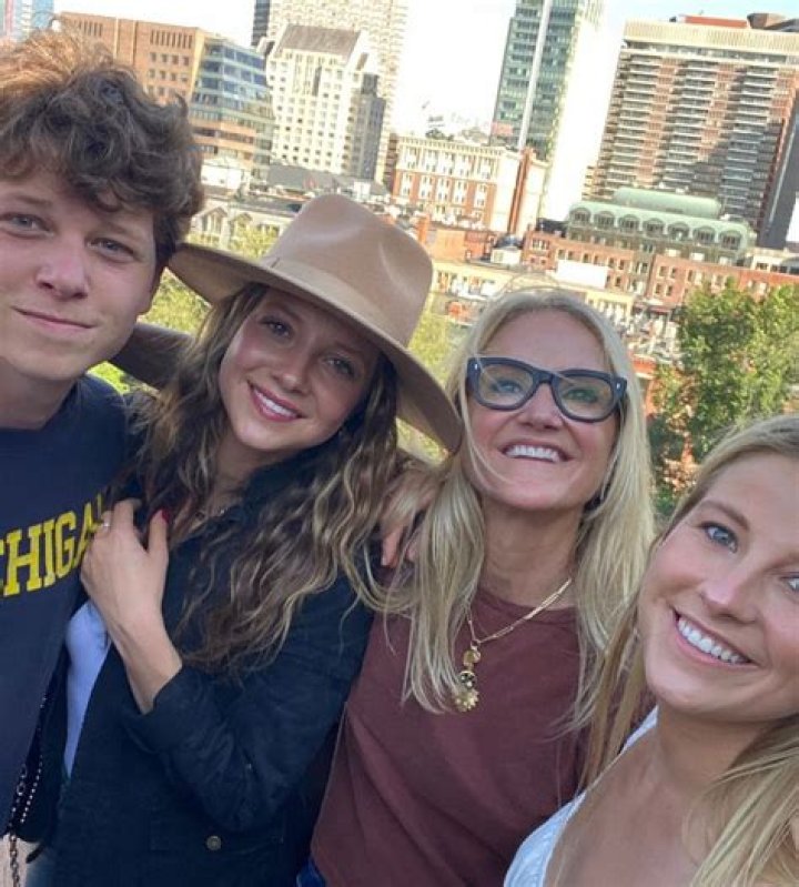 Oliver Robins - Net Worth, Age, Height, Birthday, Bio, Wiki!