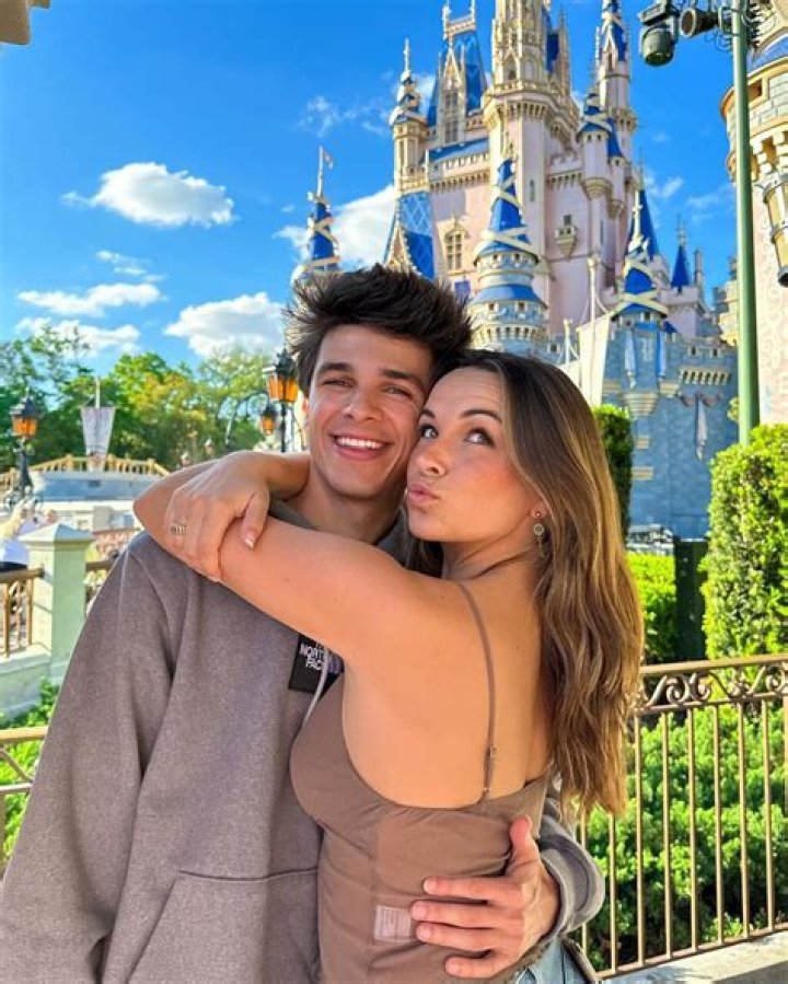 Olivia Pierson Bio, Age, Height, Net Worth, Boyfriend, Dating