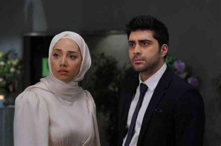 Ozge Ozacar’s Boyfriend: Who is Ozge Ozacar Dating?