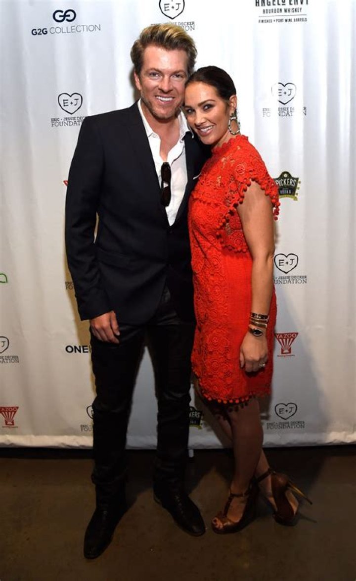 Pat Fallon - Net Worth, Age, Height, Birthday, Bio, Wiki!