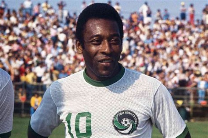 Pele  Biography: Wife, Children, Age, Net Worth, Parents, Club, Salary, Instagram, Football News, Wiki, Death