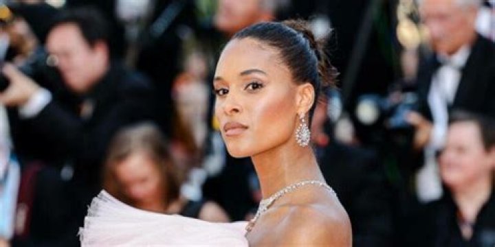 Père De Cindy Bruna