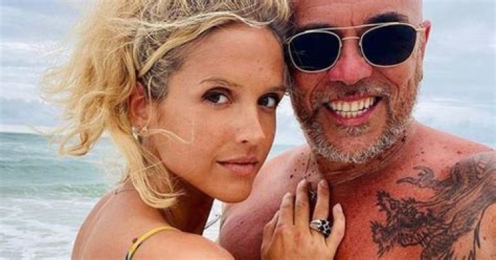 Qui Est La Compagne De Pascal Obispo