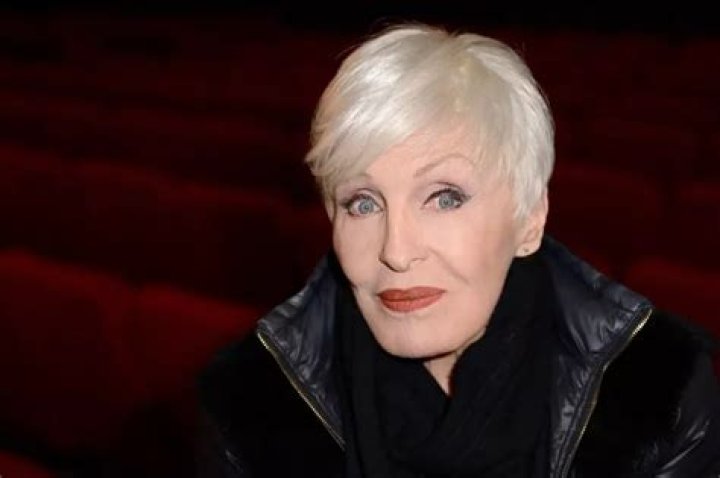 Qui Est Le Mari De Nicole Croisille