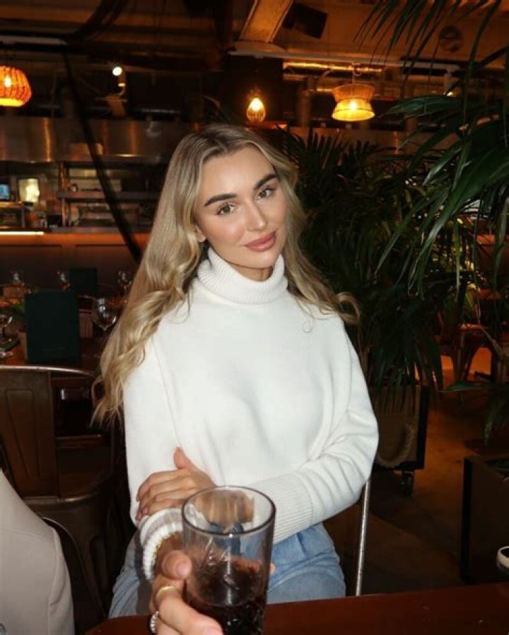 Rachel Fenton- Age, Net Worth, Height, Boyfriend, Career, Ethnicity