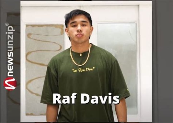 Raf Davis- Net Worth, Biography, Age, Girlfriend, Height, Weight, Career