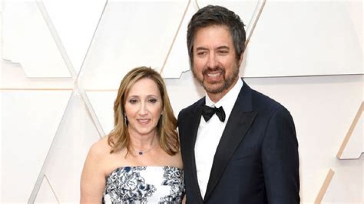 Ray Romano Bio-Imdb, Age, Family, Wife, Stand-up, Vinyl, New Movie and In Las Vegas