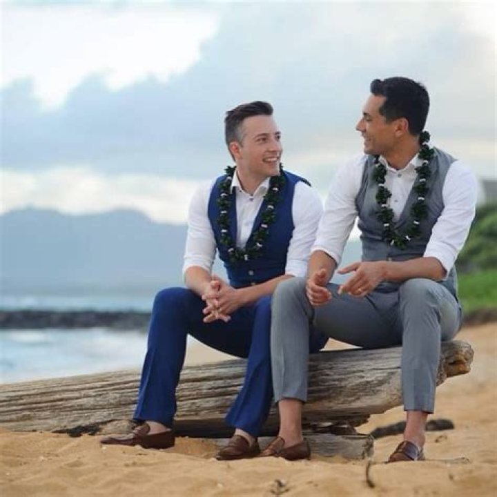 Reggie Aqui Husband, Bio, Wiki, Age, Height, Wife, Parents, Net Worth, ABC7 and KGO