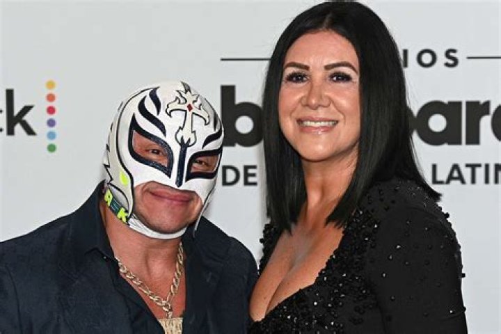 Rey Misterio Sr.’s Girlfriend: Who is Rey Misterio Sr. Dating?
