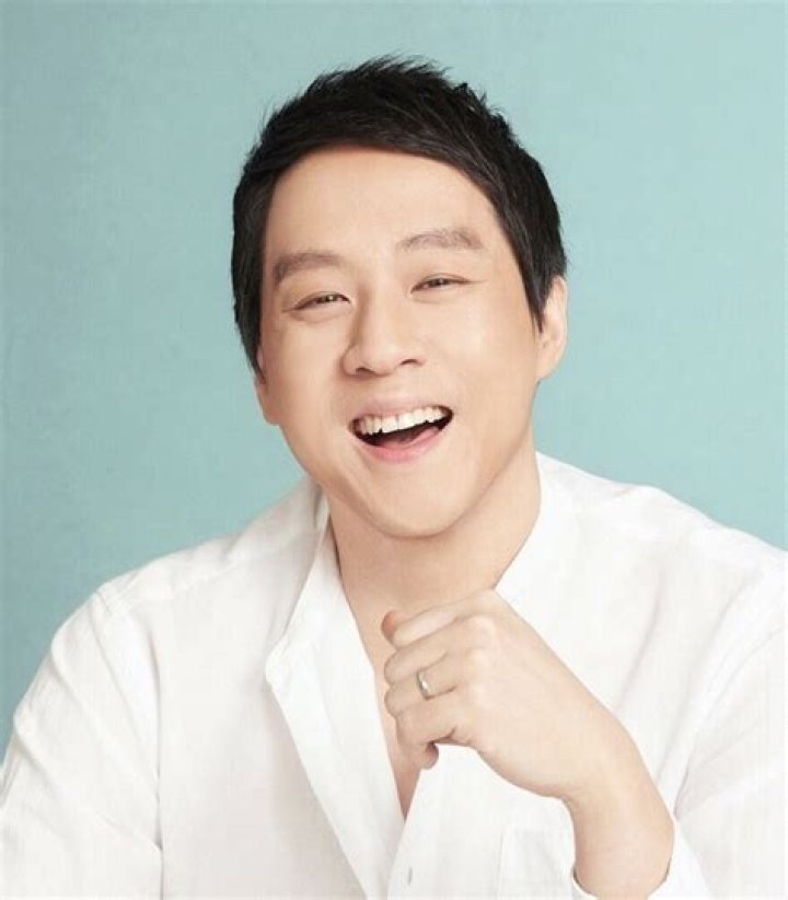 Richard Poon Net Worth, Age, Height, Bio, Birthday, Wiki!