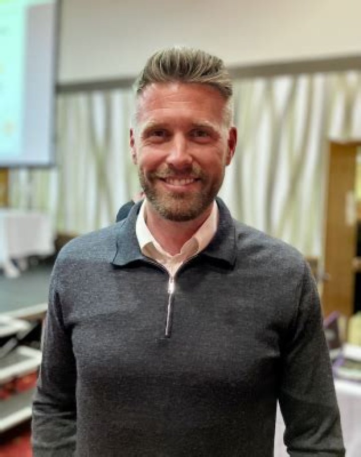 Rob Edwards - Net Worth, Age, Height, Birthday, Bio, Wiki!