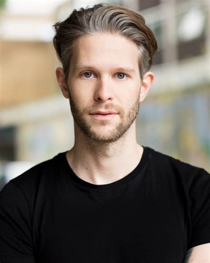 Robert Kendrick Net Worth, Age, Height, Bio, Birthday, Wiki!