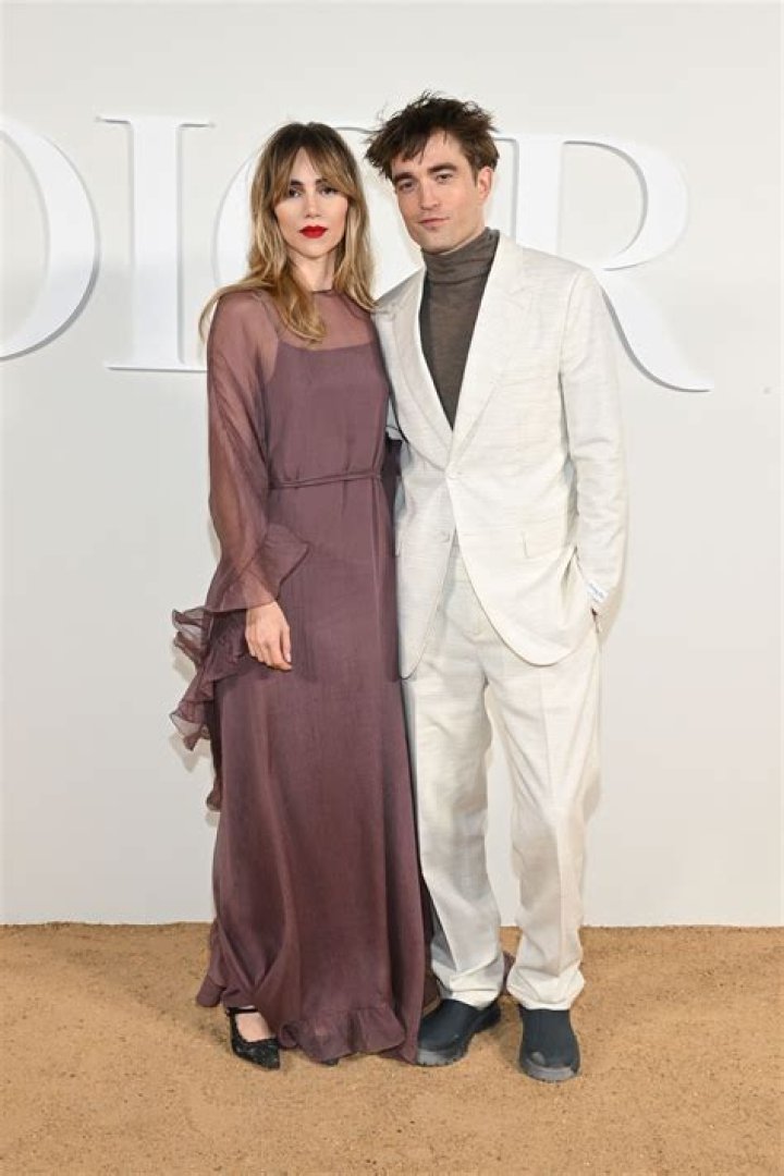 Robert Villanueva’s Girlfriend: Who is Robert Villanueva Dating?